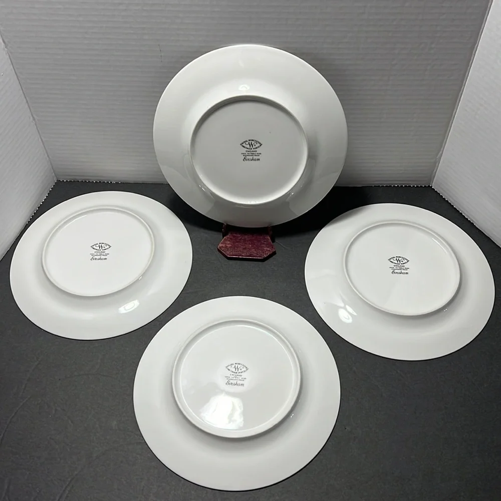 Royal Worcester Evesham Salad Plate set of‎ 4